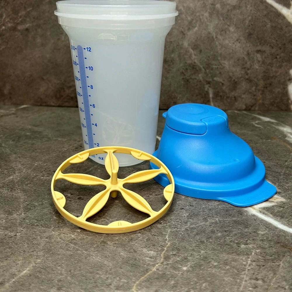 Tupperware Quick Shake Container 15oz 450ml Blue Lid Blender Insert 7737A-3